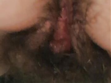 hot mom went to the bathroom to masturbate and squirt