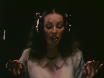 Annette Haven as a singer - summary.