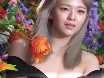 Heres Jeongyeon Showing Off Some Cleavage
